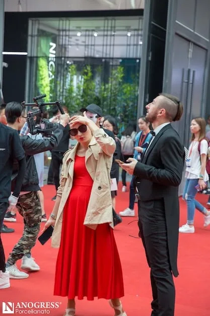 Red Carpet Trends: How Award Show Fashion Drives US Retail Sales - Cover Image